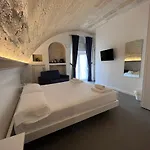 بيت ضيافة Il Giramondo Suite&room ماتيرا
