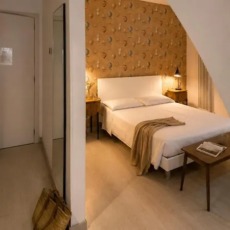 Il Giramondo Suite&room בית הארחה